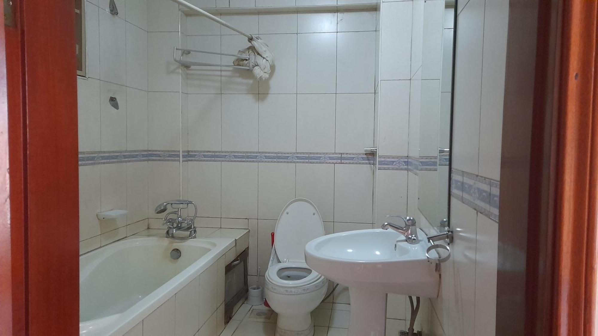 New Jbk Hotel Kampala Esterno foto